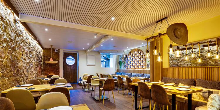 La Mafia Mexicana, bar