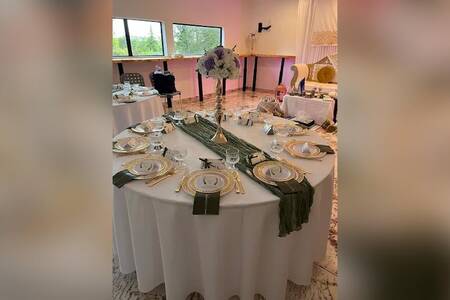 Salle des garrigues Elevage Canin Vente huile d'olives Traiteur, Restaurant Valergues Valergues  #0