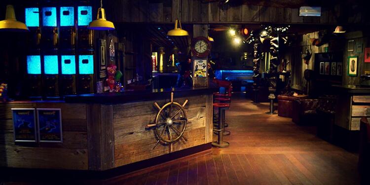 Peanut's Republic, bar