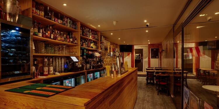 Bistro 27, restaurant