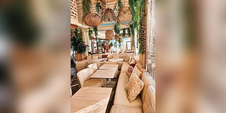 Le Paseo - Cocktail Club & Food, bar