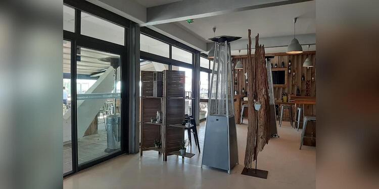 Le Repaire, restaurant