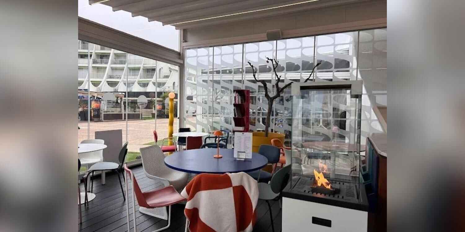 Catamaran Café, restaurant