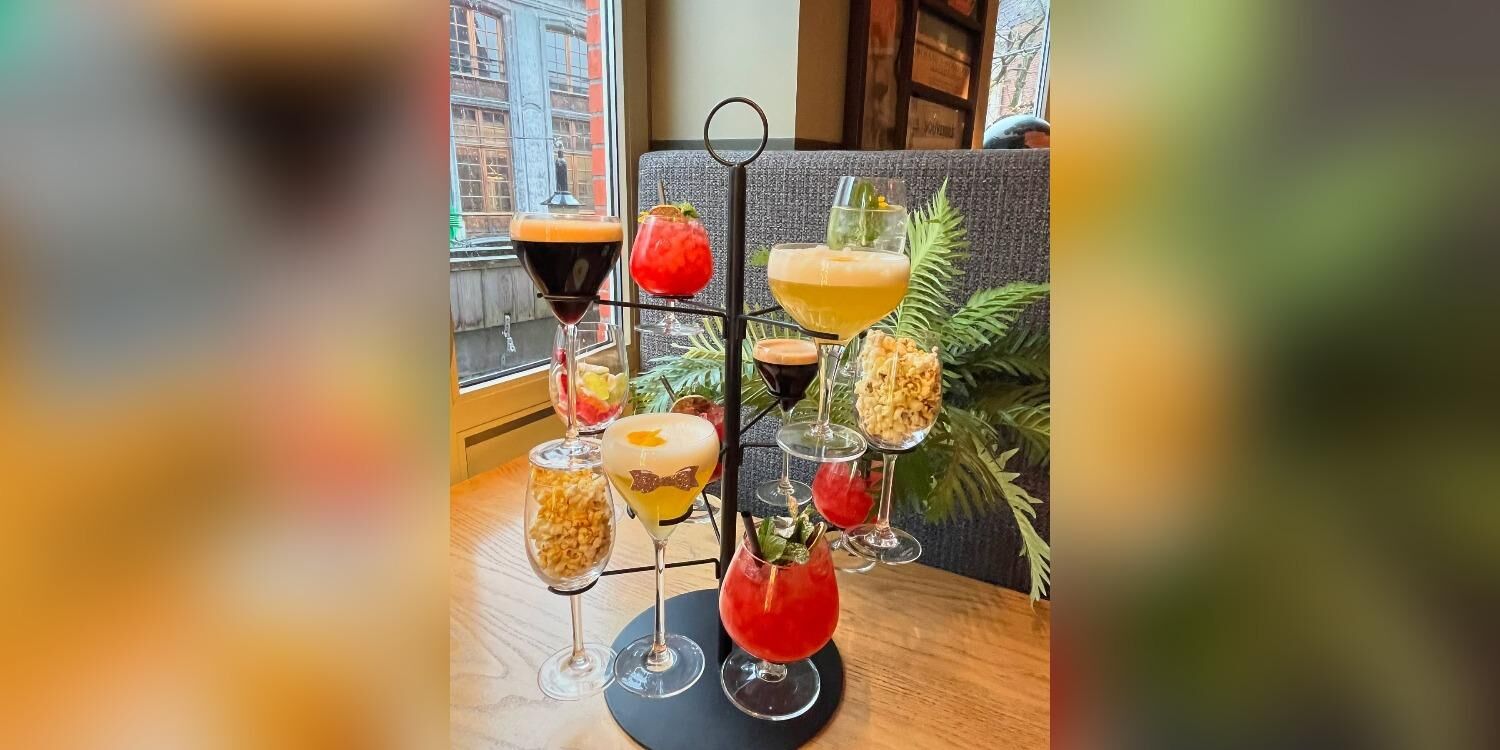 De Blauwe Schuit, bar