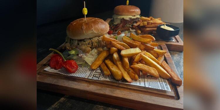 De Blauwe Schuit, bar