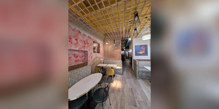 XTASI Kitchen & Bar, bar