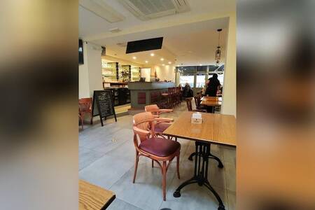 The Old Timer, Bar Jette Jette #0