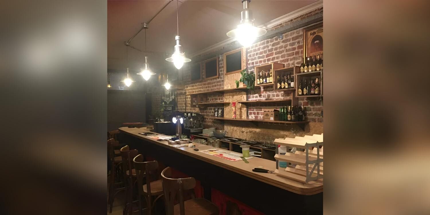 Kiosque Café Brasserie, bar