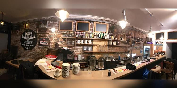 Kiosque Café Brasserie, bar