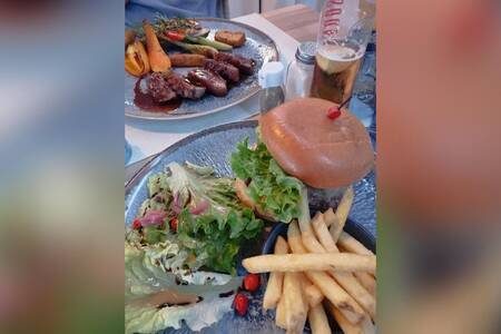 Ginette Leucate, Restaurant Le Barcarès Le Barcarès #0