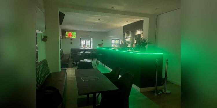 DUKES Lounge Bar, bar