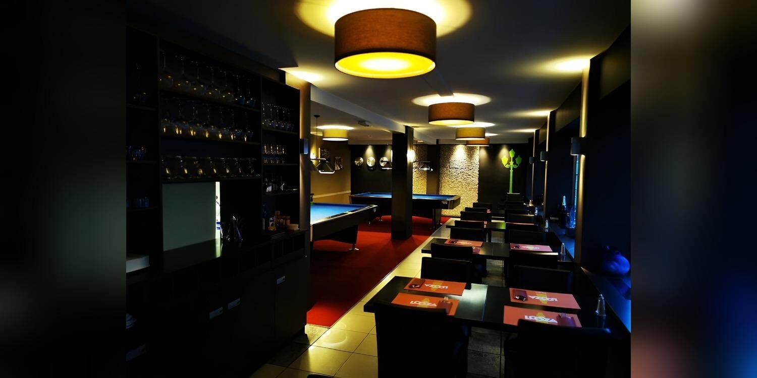 The New Diplomat, restaurant