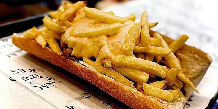 Snack Resto Izmir, restaurant