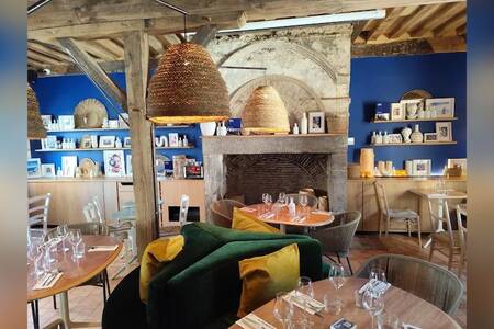 Yaya Rennes - Restaurant méditerranéen par Juan Arbelaez, Restaurant Rennes la place Sainte-Anne #0