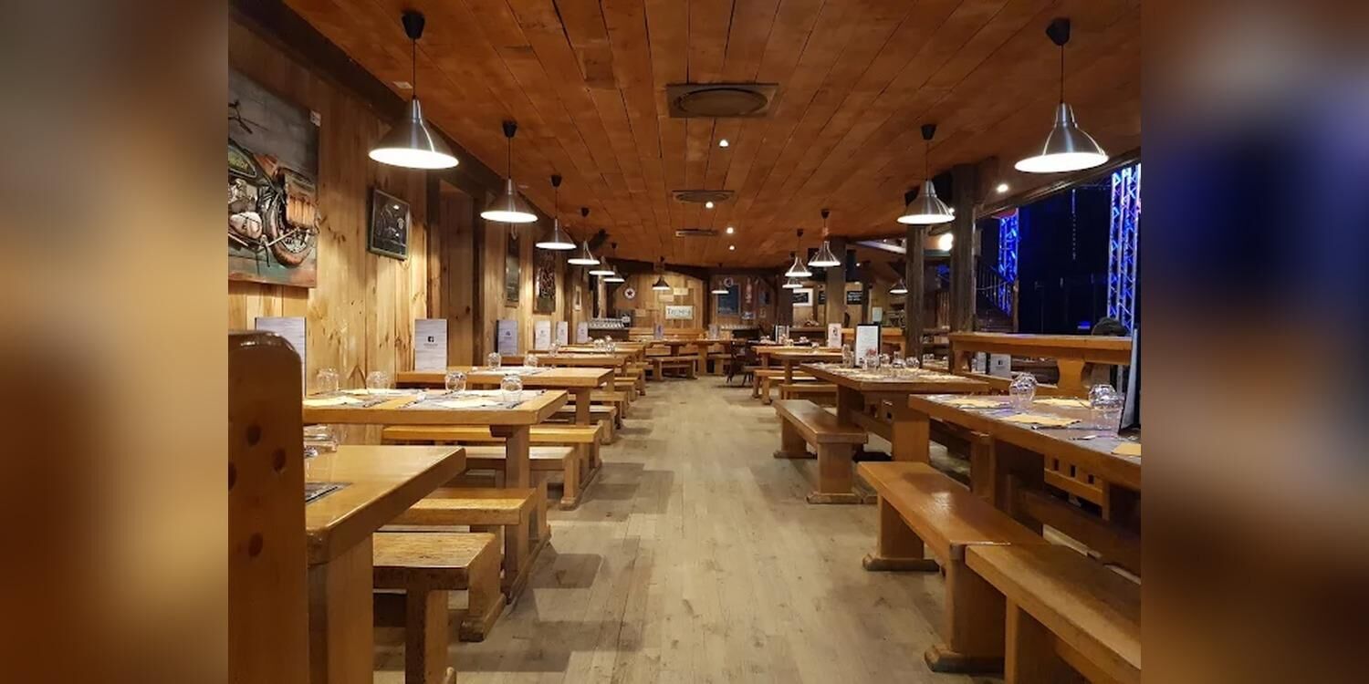 Indian's (Indian Saloon), restaurant