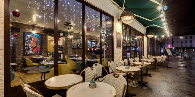 4eme AVENUE, bar