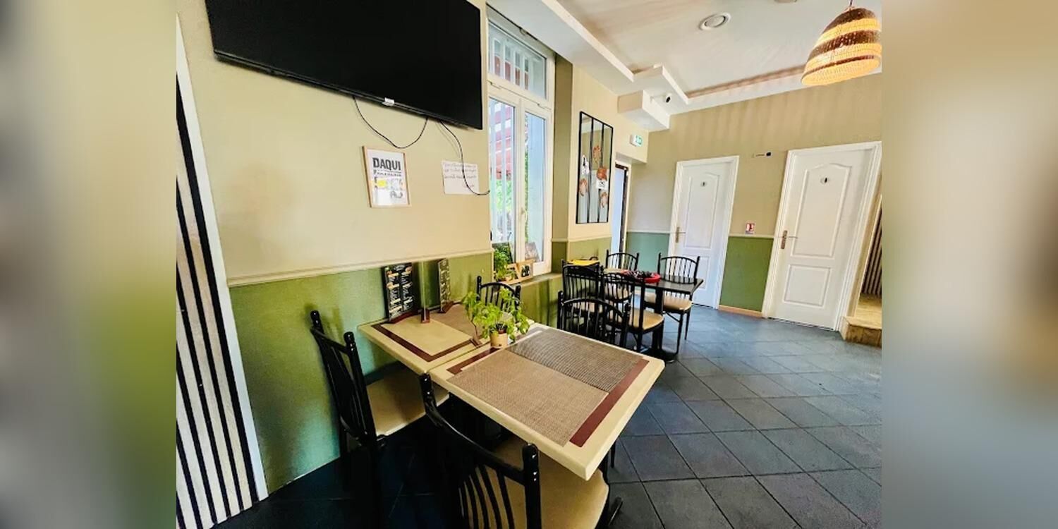 Carioca's Resto Bar, restaurant