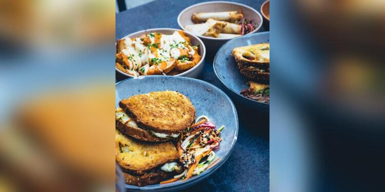 Grizzly Tap House, bar