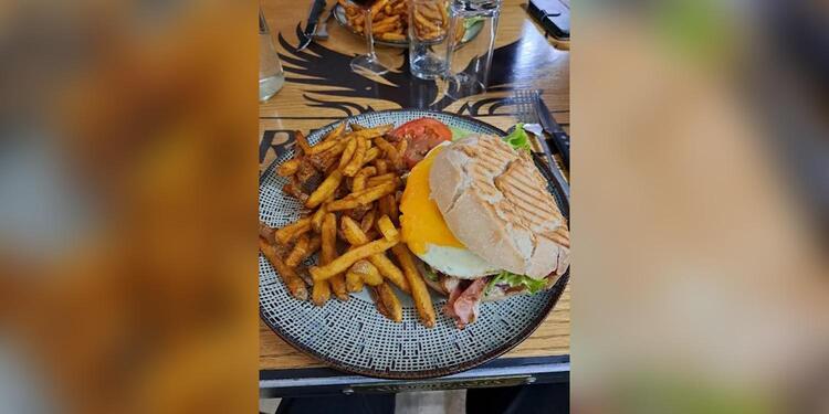 Le Comptoir des Copains, bar