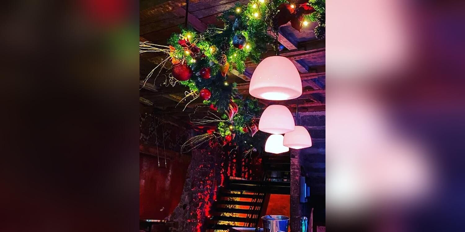 Captain's Cabin, bar