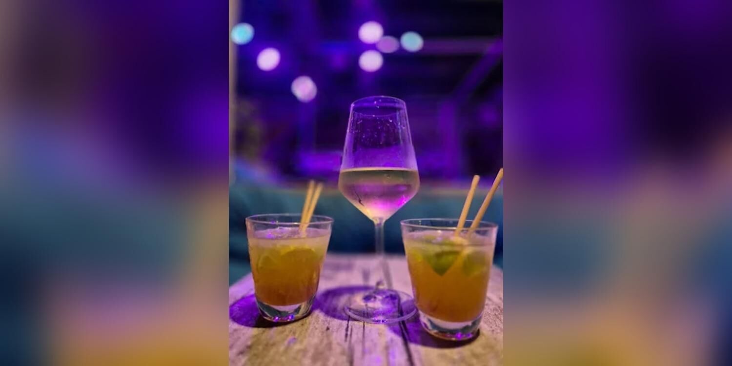 Bar Tapas LE CARRE BLANC, bar