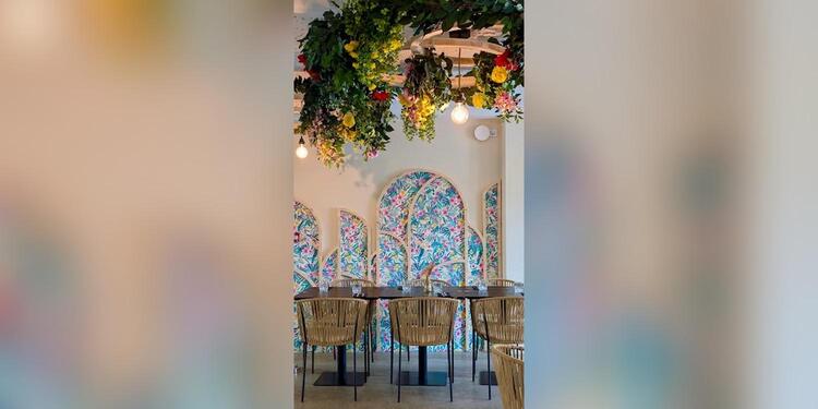 Aux Heures Heureuses, restaurant