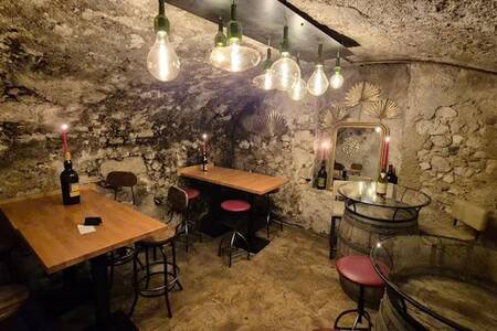 Vintage bar à vins, Bar Aix-les-Bains Centre-ville #0