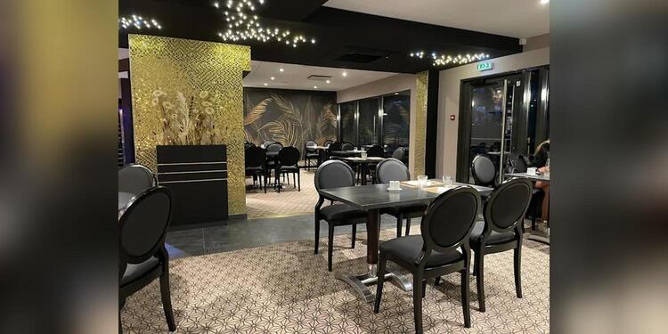 LA CAPSULE, restaurant