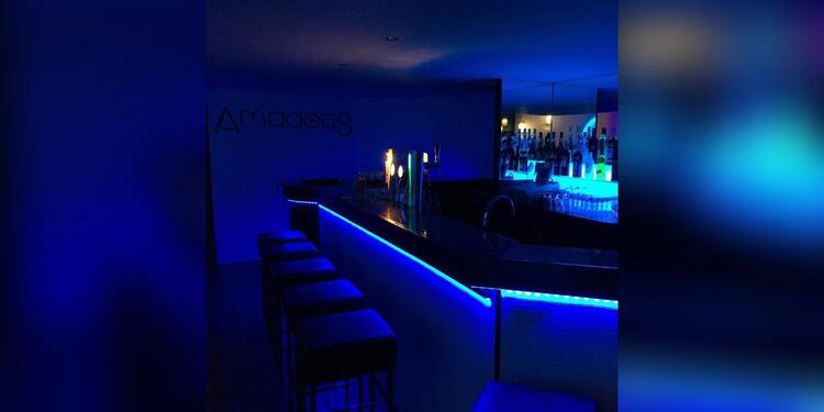 Amadeus, bar