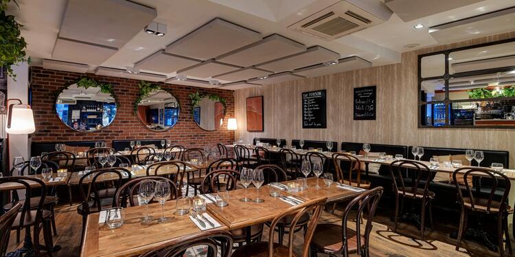 Neuilly's, restaurant