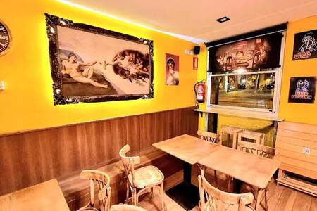 Mr.Dawalter | Arc de Triomf Passeig, Restaurante Barcelona  #0