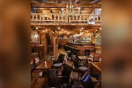 Le Privilège Chamonix, Bar Chamonix-Mont-Blanc Pèlerins #0