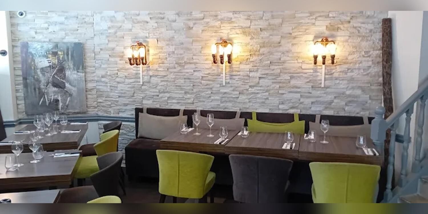 Les Remparts : Restaurant, restaurant