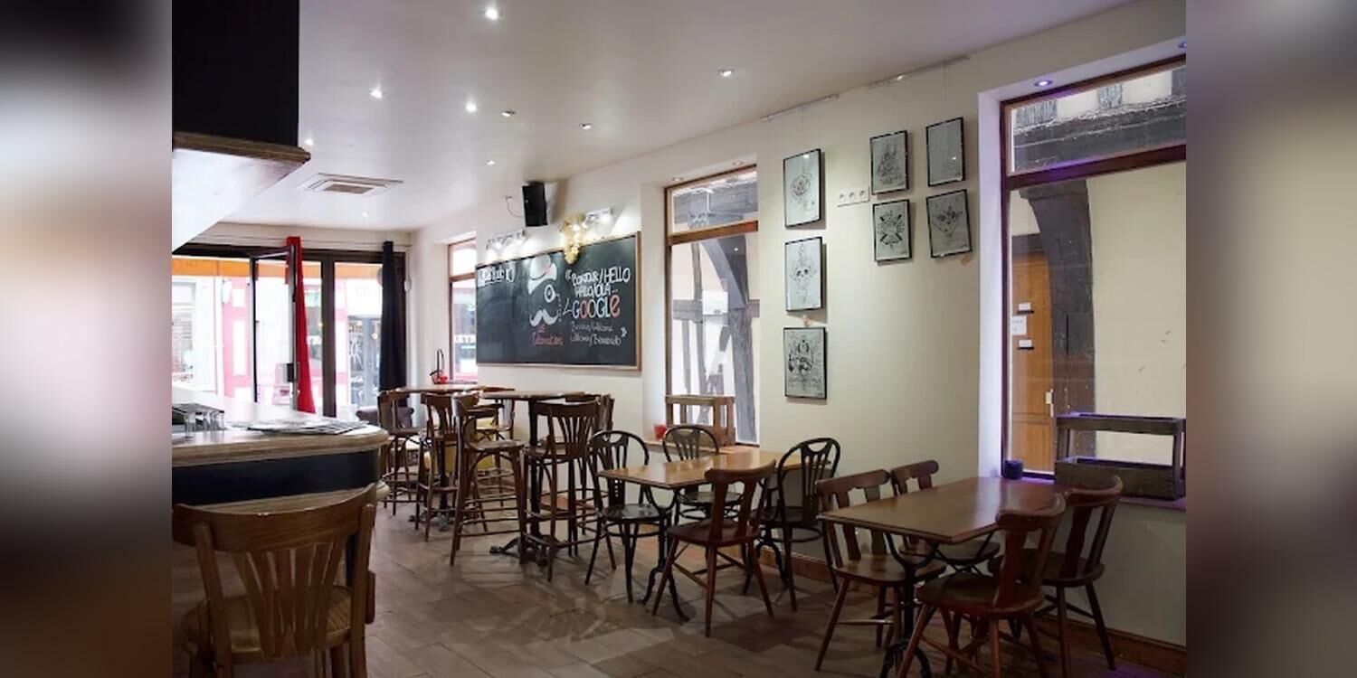 Les Cabaretiers, bar