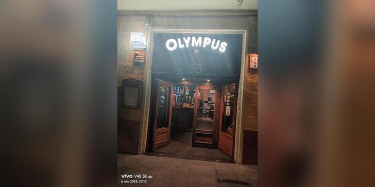 Cafetería & Coctelería Olympus, bar