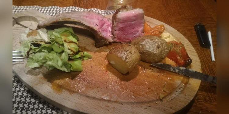 Le Clou et quelques Vices, bar