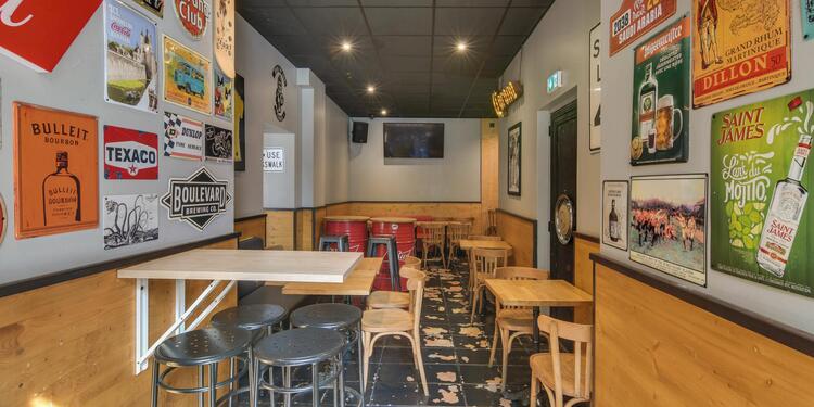 Hot Rod Café, bar