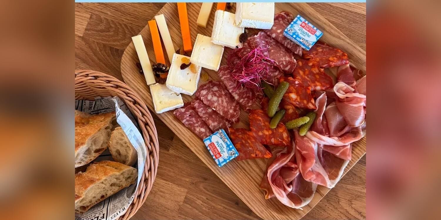 Ô bord de l'Ô, bar