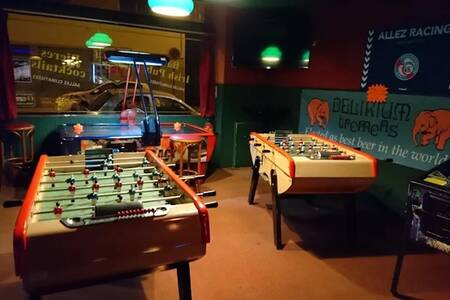 New Red Lion, Bar Pau Hédas. #0