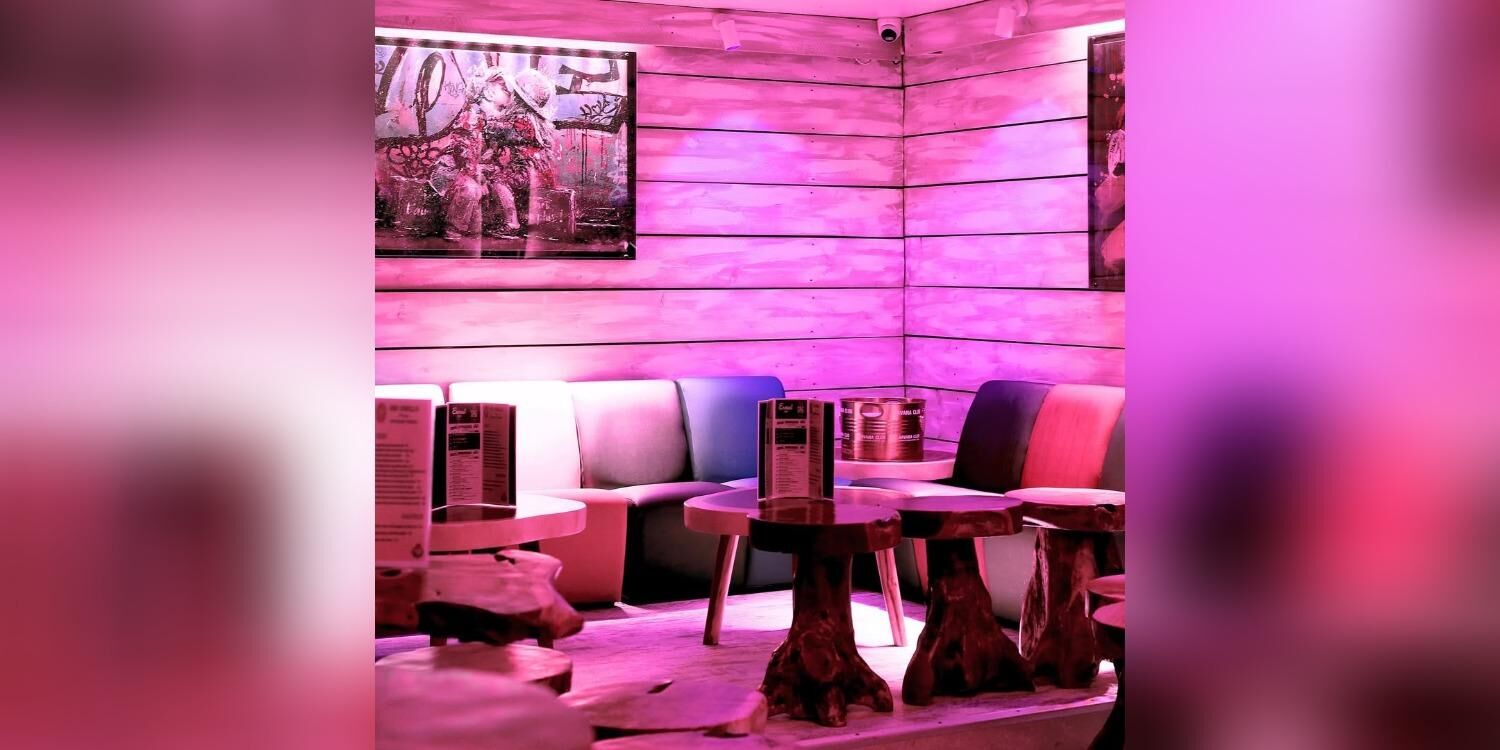 Les enfants terribles, bar