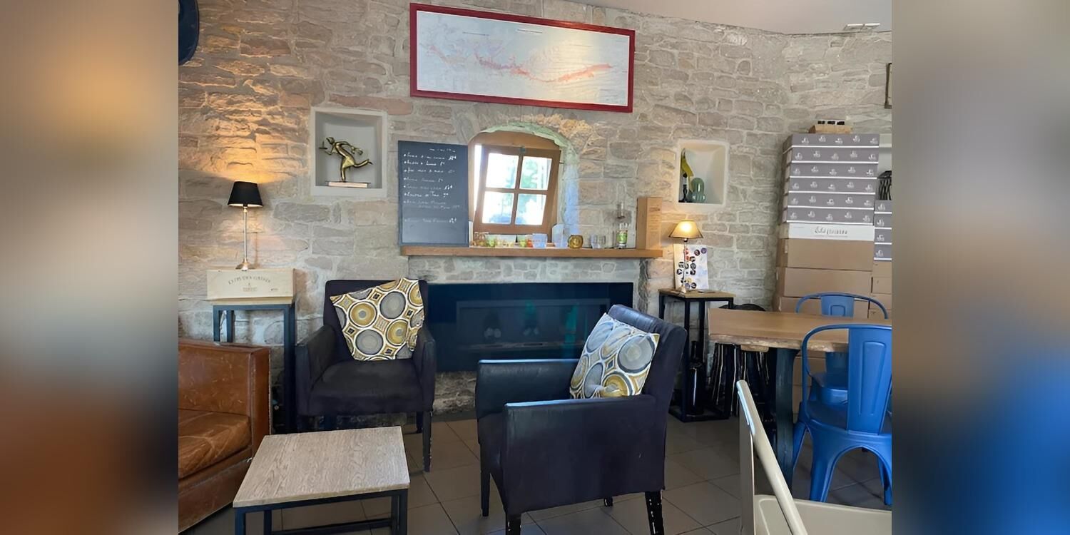 Publican Mister Brown, bar