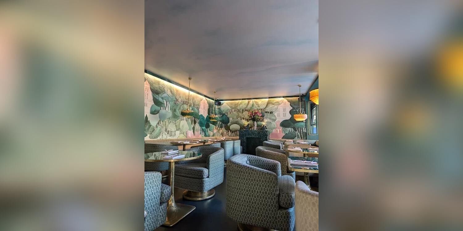 Mon Square Restaurant, restaurant