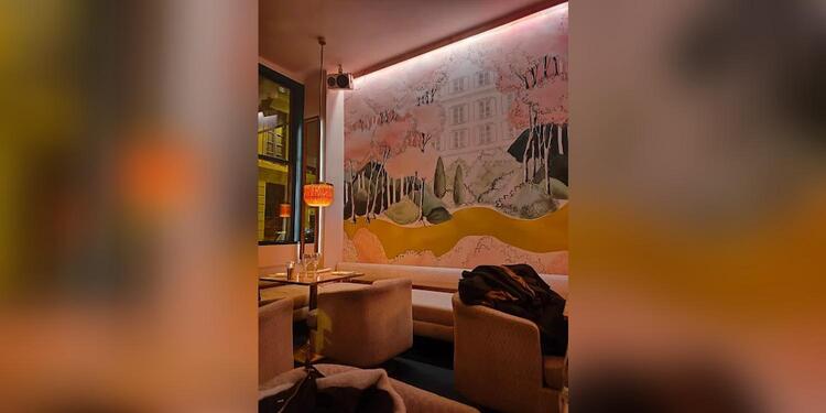 Mon Square Restaurant, restaurant