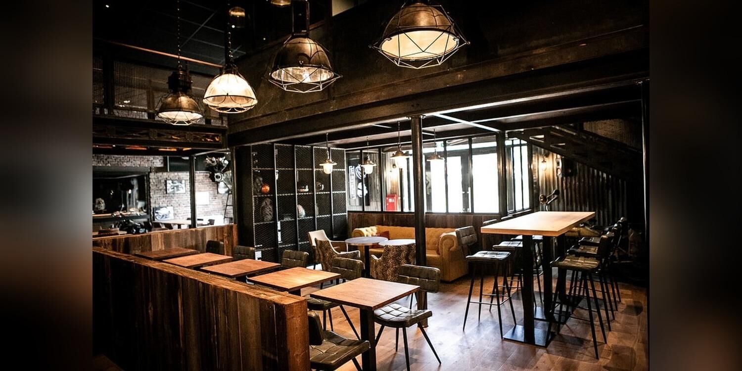 AK Shelter, restaurant