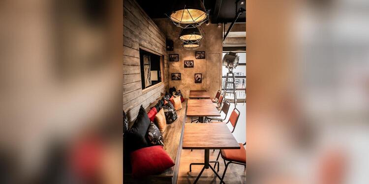 AK Shelter, restaurant