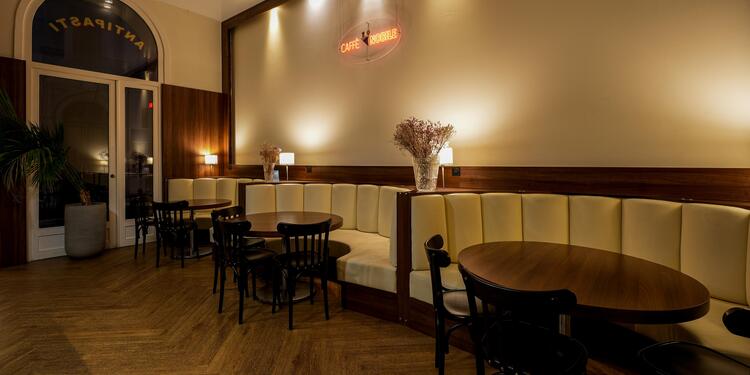 Caffè Nobile (privatisation festive), rental_room