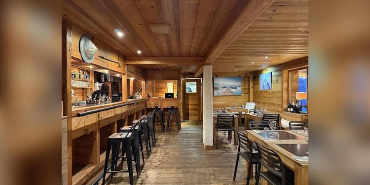 Le Poisson Rouge, restaurant