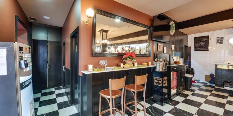 Cervecería Santa Bárbara, bar
