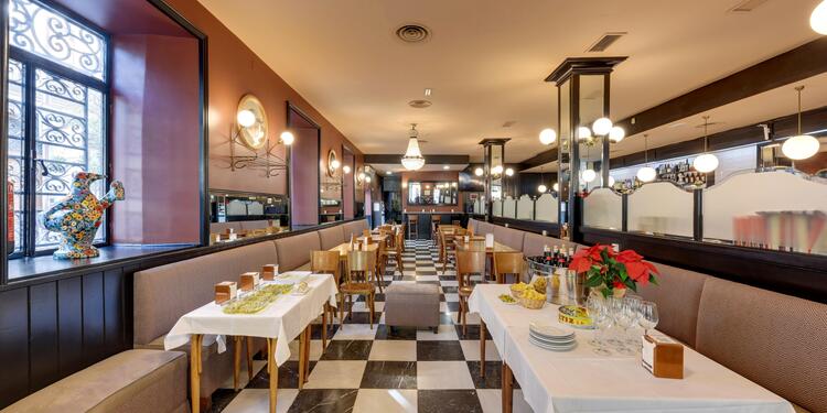 Cervecería Santa Bárbara, bar