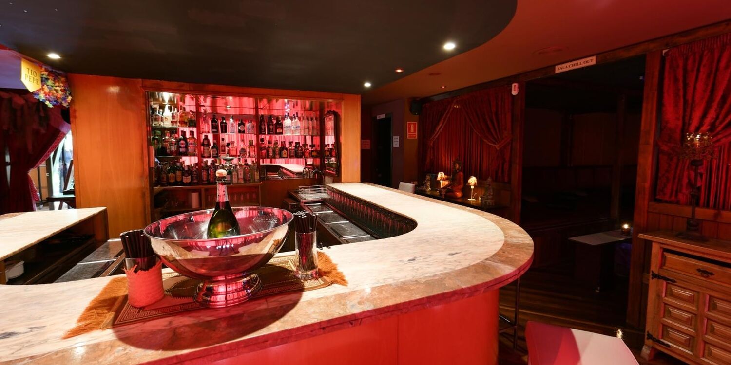 Training Pedralbes, bar